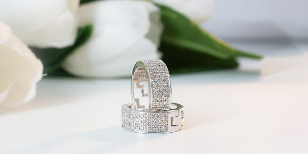 stud earring