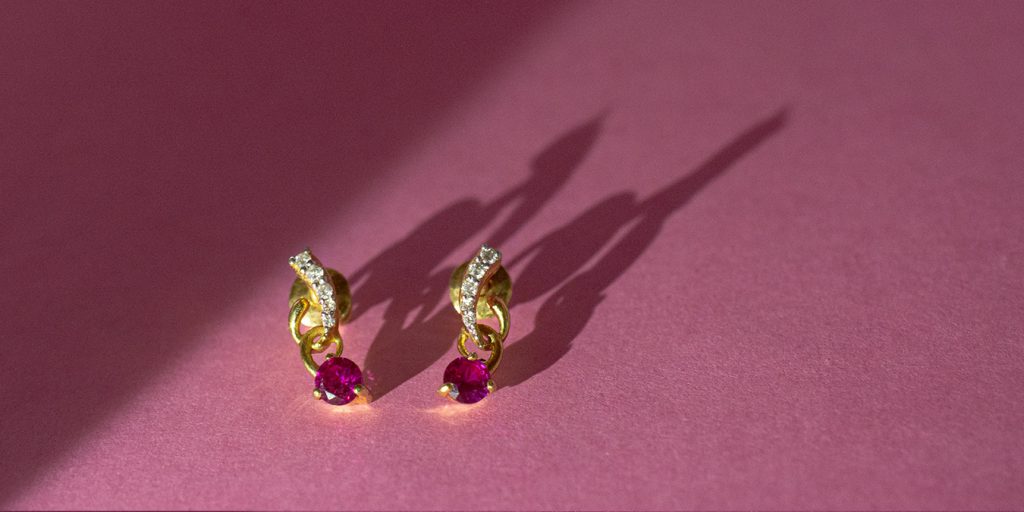 Golden Glamour: Unique Gold Jewellery Trends to Try This Diwali from Dishis Designer Jewellery
