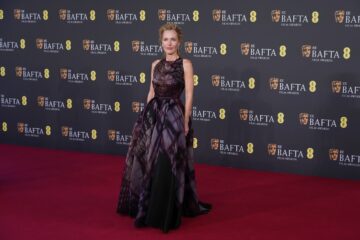 gillian-anderson-jewellery