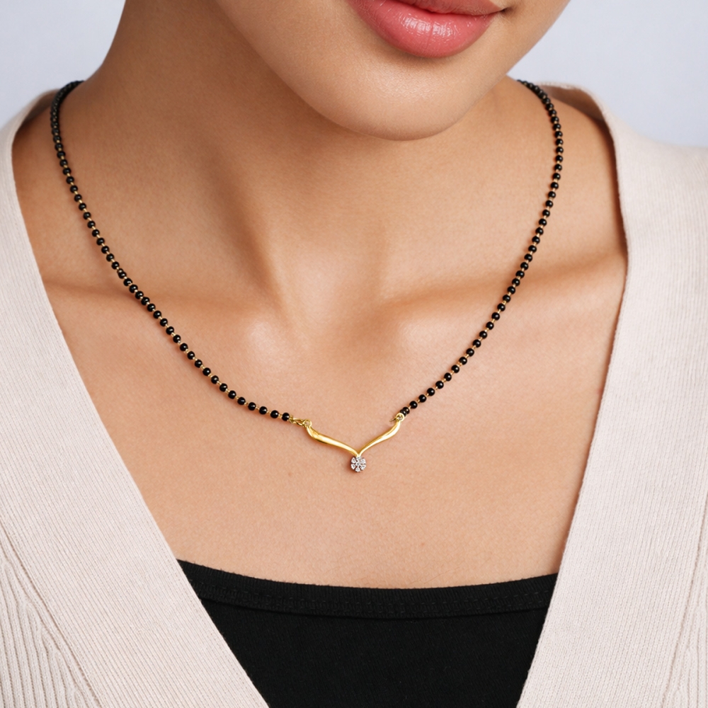 Liza Diamond Mangalsutra 