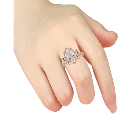 Shelvi Diamond Ring