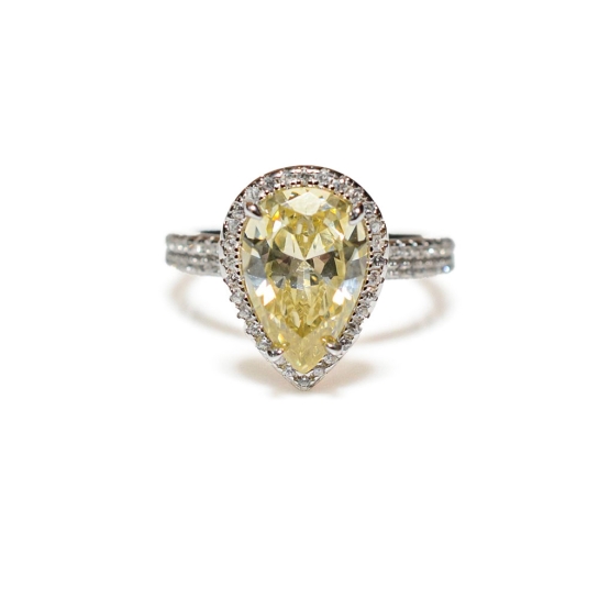 925 Akira Sterling Silver Ring