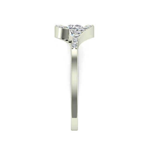 Tanvika Diamond Ring