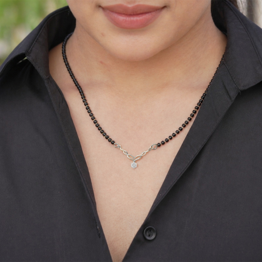 Halley Diamond Mangalsutra