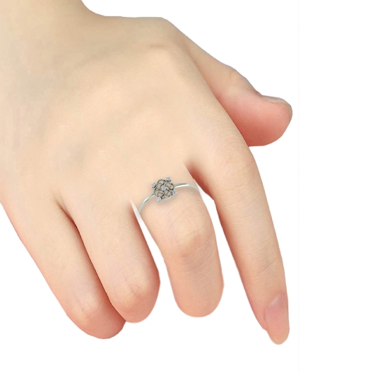 Sajita Diamond Ring