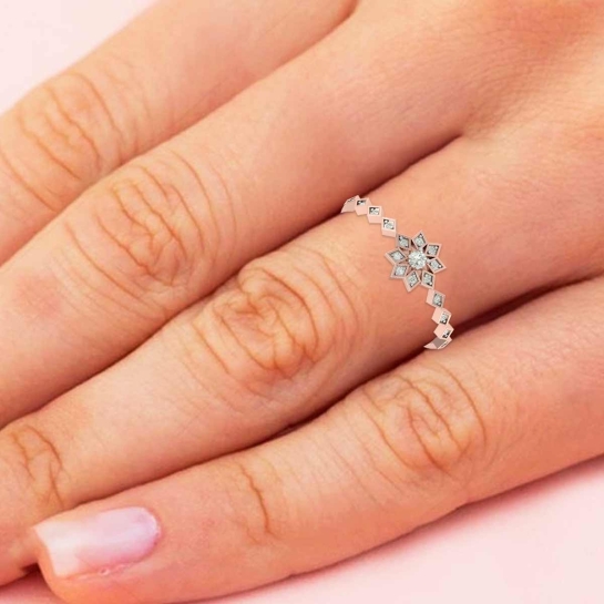 Sovana Diamond Ring