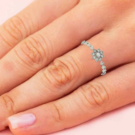 Sovana Diamond Ring