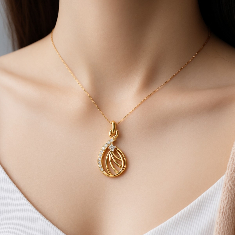 Saaz Diamond Pendant