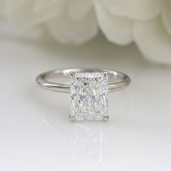 Zeynep Certified Labgrown Diamond Ring