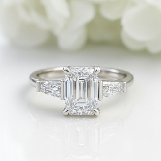 Freya Certified Labgrown Diamond Ring