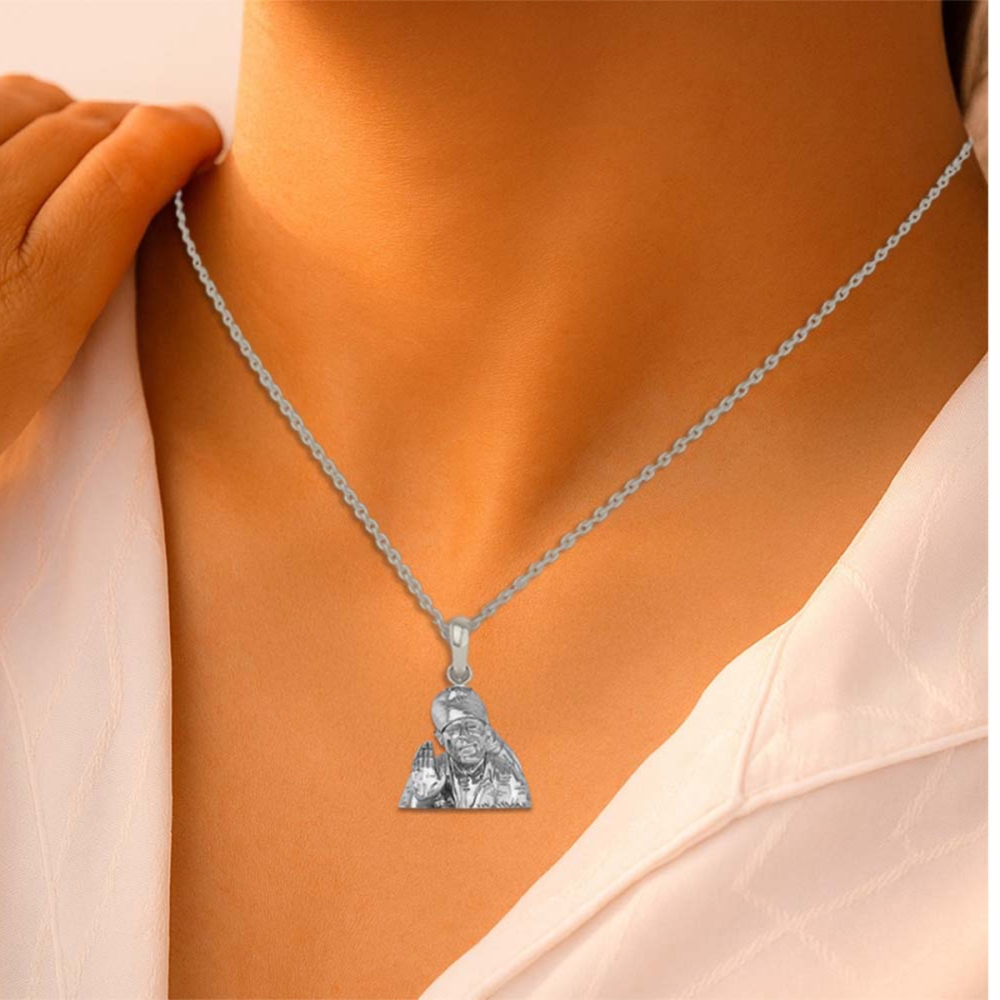 DISHIS 24K (995) 2.2GM Yellow Gold Lord Sai Baba Locket Pendant For Men and Women