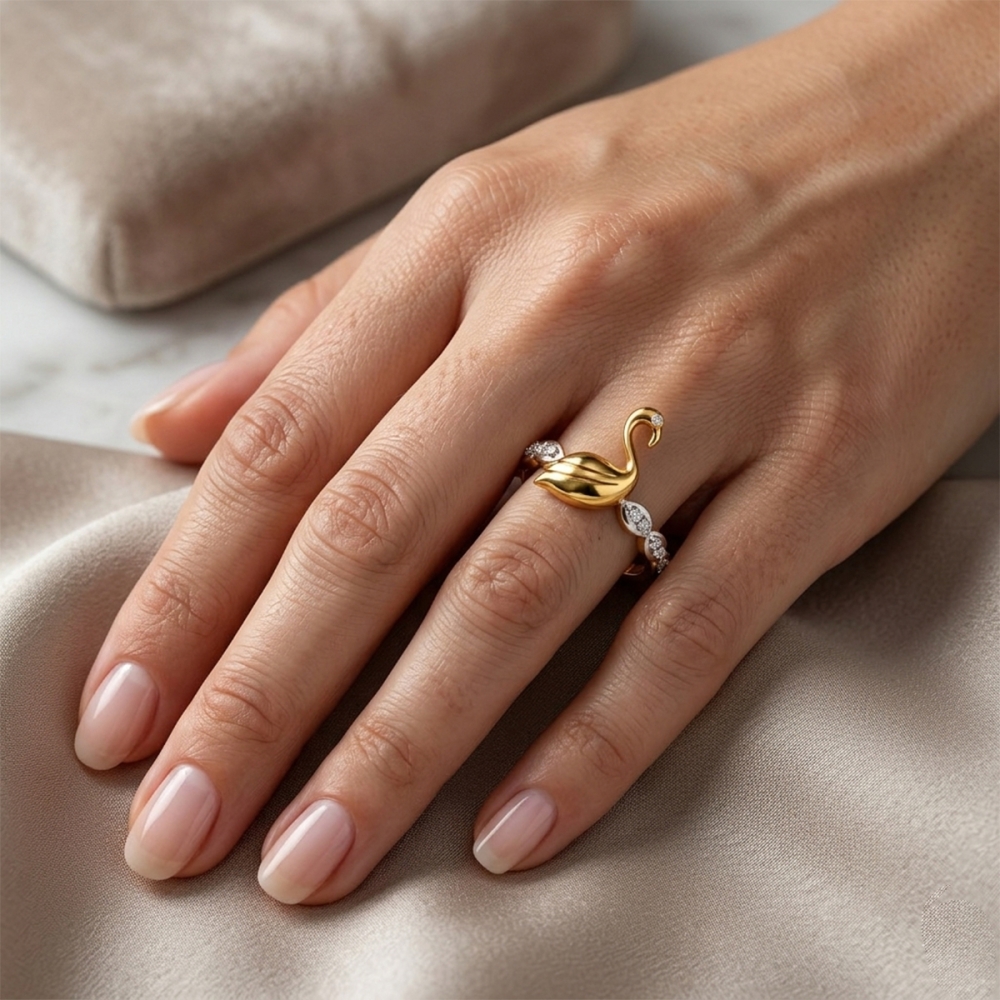 Roohi Gold and Diamond Ring