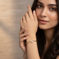 Ananta Diamond Loop Bracelet