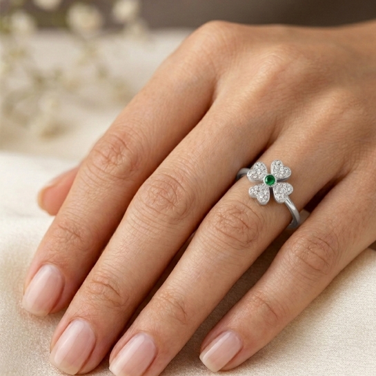 Neel Blossom Diamond ring