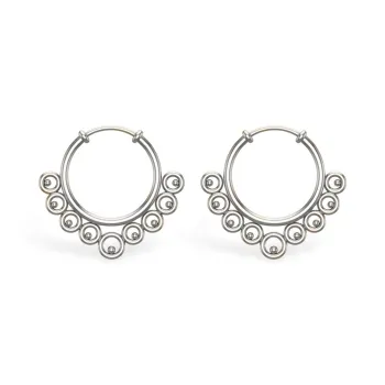 Amara White Gold Ear…