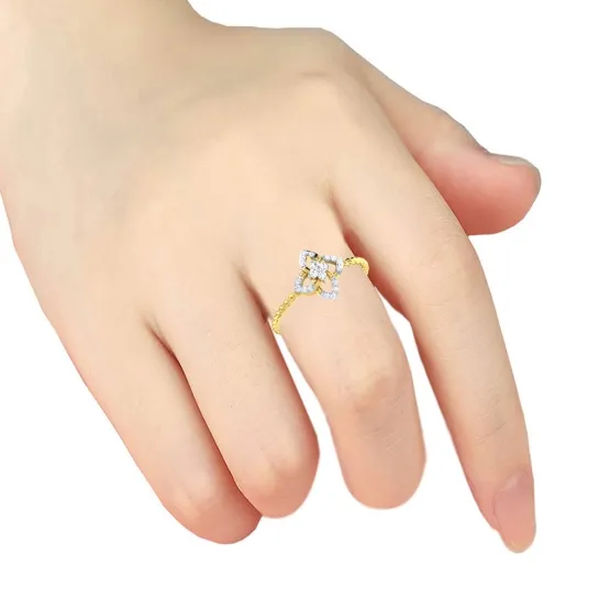 Rubina Gold and Diamond Ring Rubina Gold and Diamond Ring