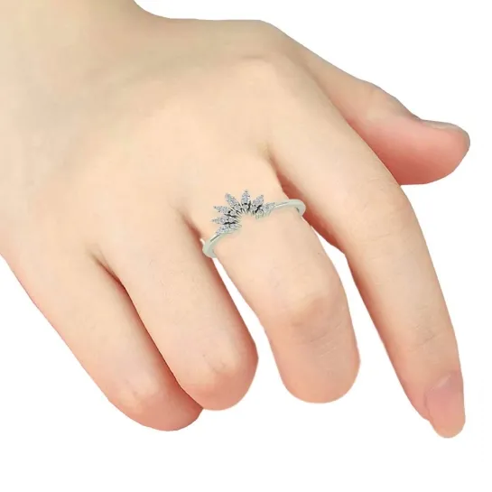 Shumona Gold and Diamond Ring Shumona Gold and Diamond Ring